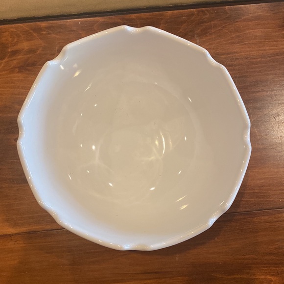 NWT Mud Pie Pedestal Bowl 10” Holly Toile Red White NEW - Picture 2 of 9